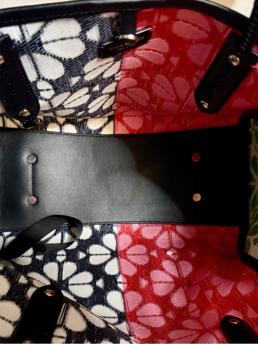 NWOT KATE SPADE TOTE & WRISTLET - Picture 15 of 16
